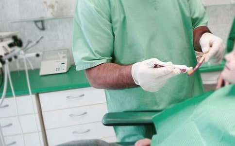 《小熊拔牙》中班教案(通用12篇)