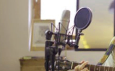 爱唱歌的小麻雀大班教案