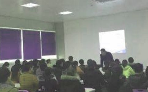 会计内部竞聘就职报告