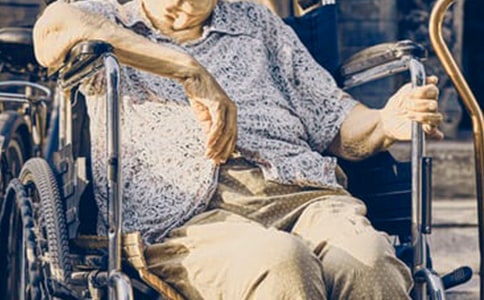 《快乐婆婆和忧伤婆婆》说课稿