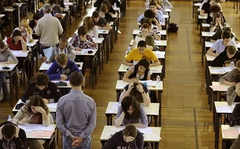 关于期末考试广播稿