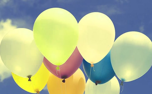 人教版二上22《窗前的气球》教学设计及反思