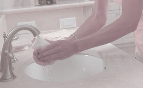 小班健康教案《我会洗手》