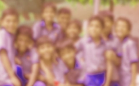 中学生贫困申请书(15篇)