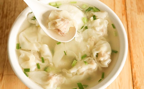 读《一碗馄饨》有感